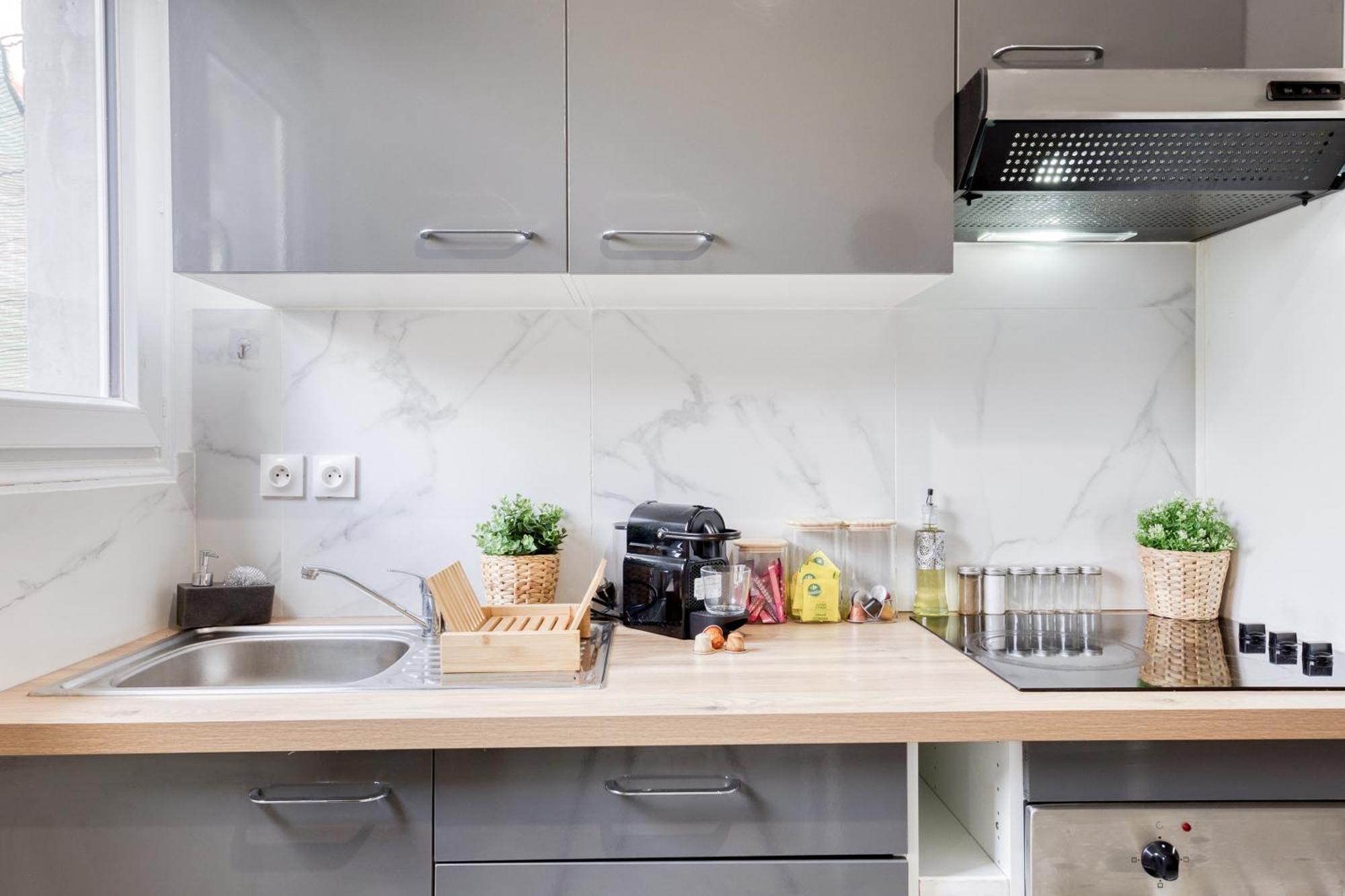 Appartement - 4 Personnes - Parking Prive - Metro 7 - Rer B La Courneuve Esterno foto