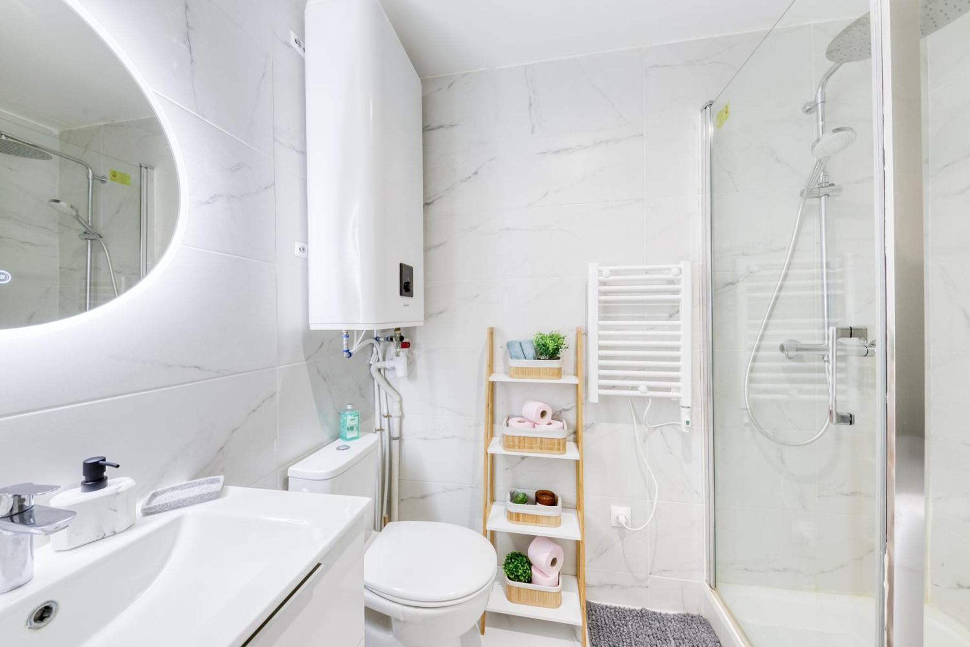 Appartement - 4 Personnes - Parking Prive - Metro 7 - Rer B La Courneuve Esterno foto